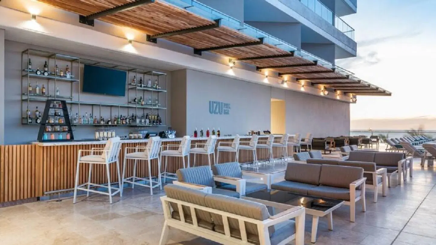 Hilton Santa Marta Bar