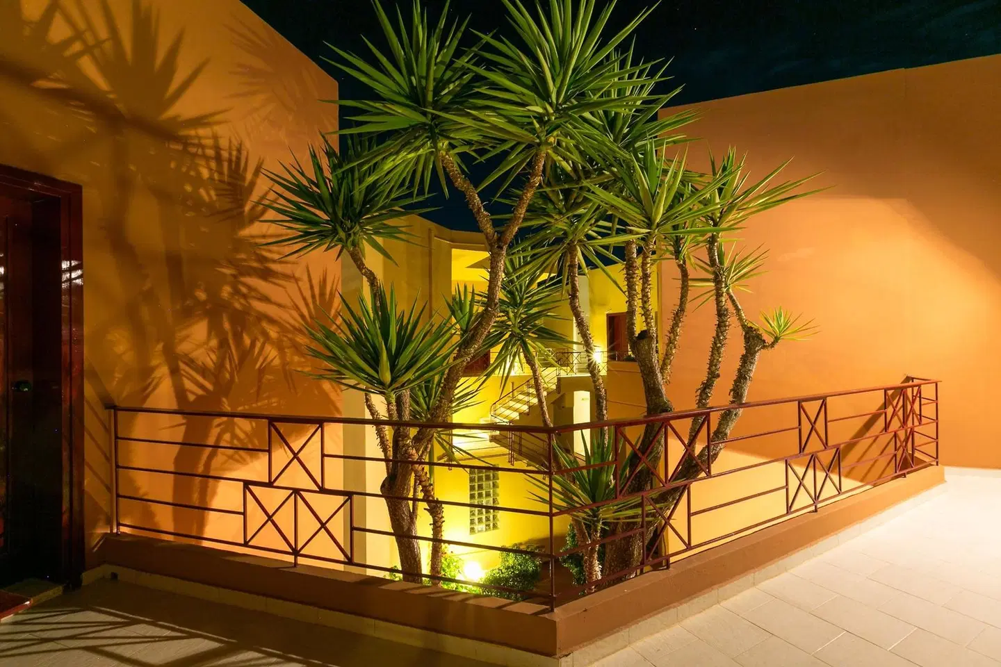 Elotia Hotel EXTERIOR