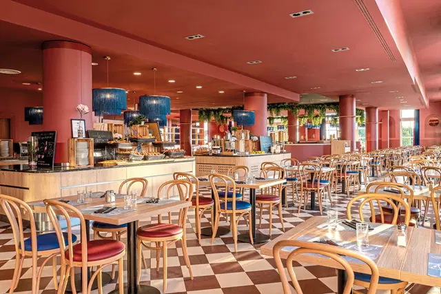 Grand Magic Hotel Bar