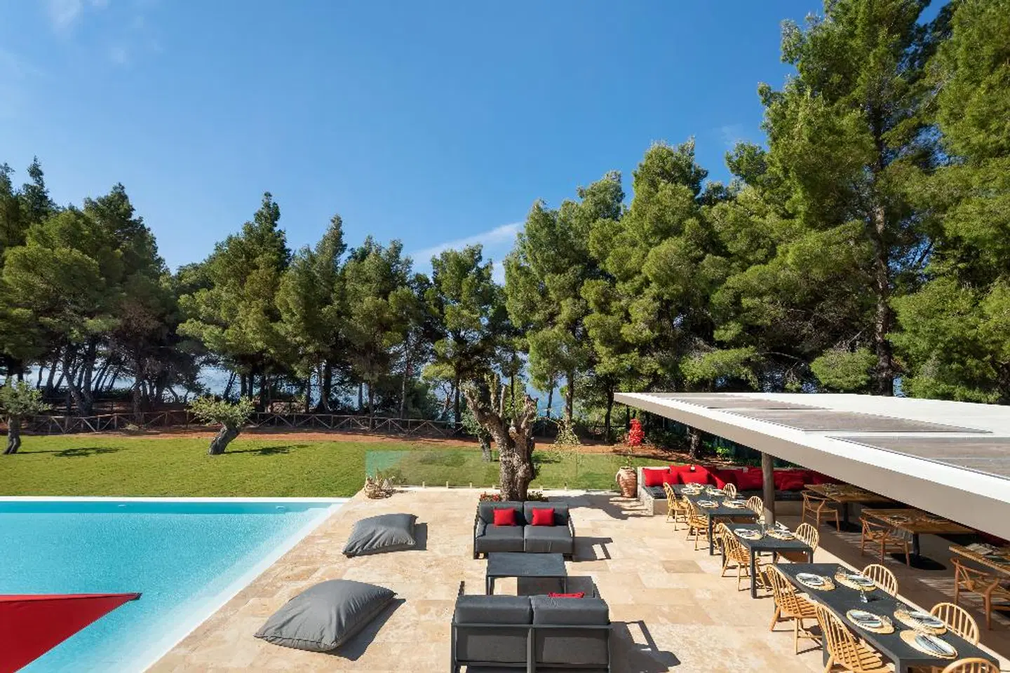 AMANTES VILLAS AND SUITES OUTDOOR_POOL