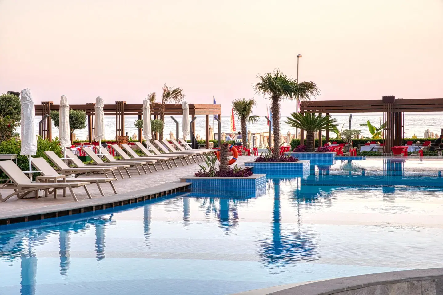Seaden Quality Resort & Spa OUTDOOR_POOL