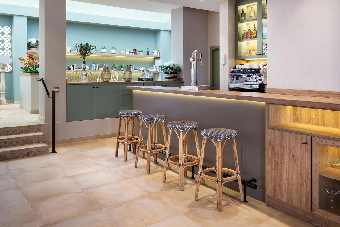 Catalonia Santa Justa Bar