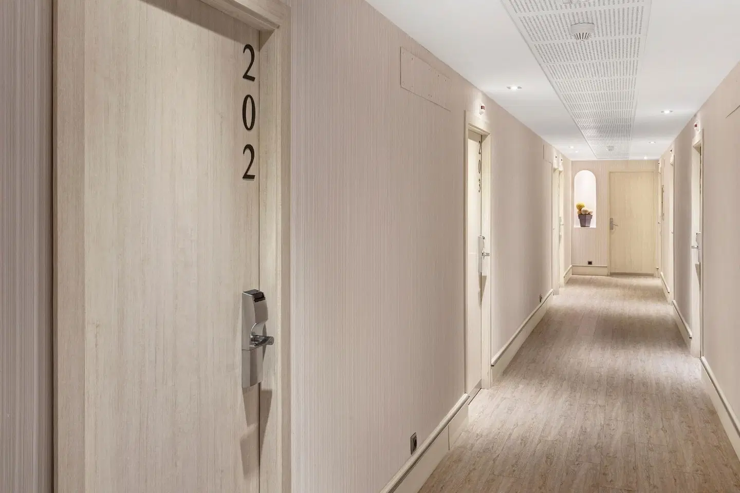 Catalonia Santa Justa Badezimmer