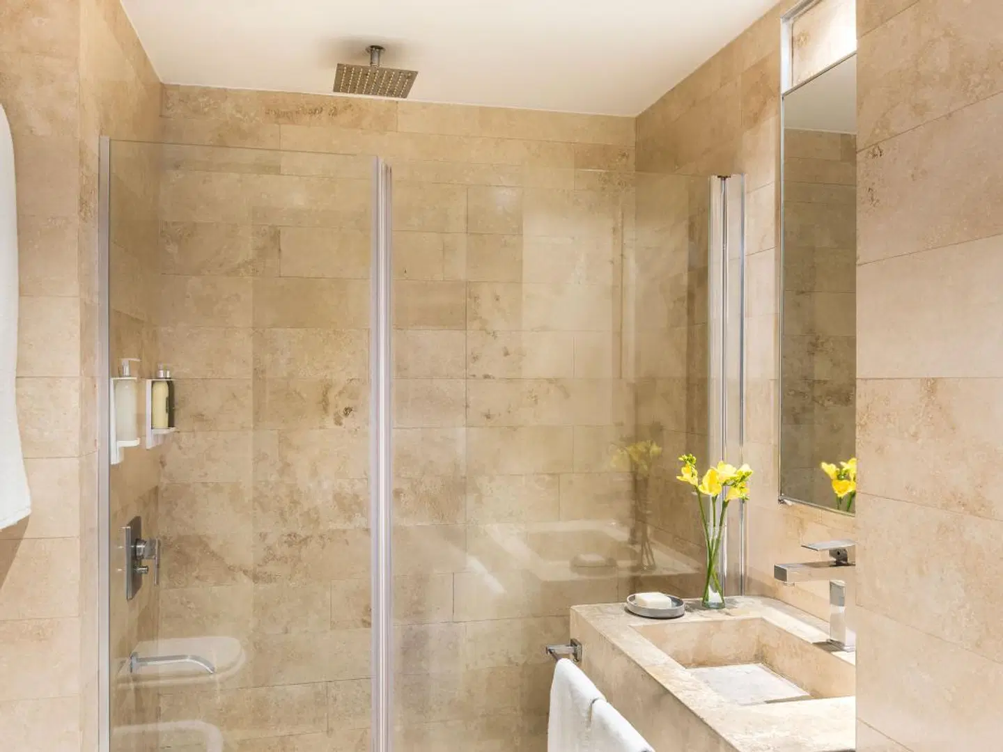 HTL City Baires Badezimmer