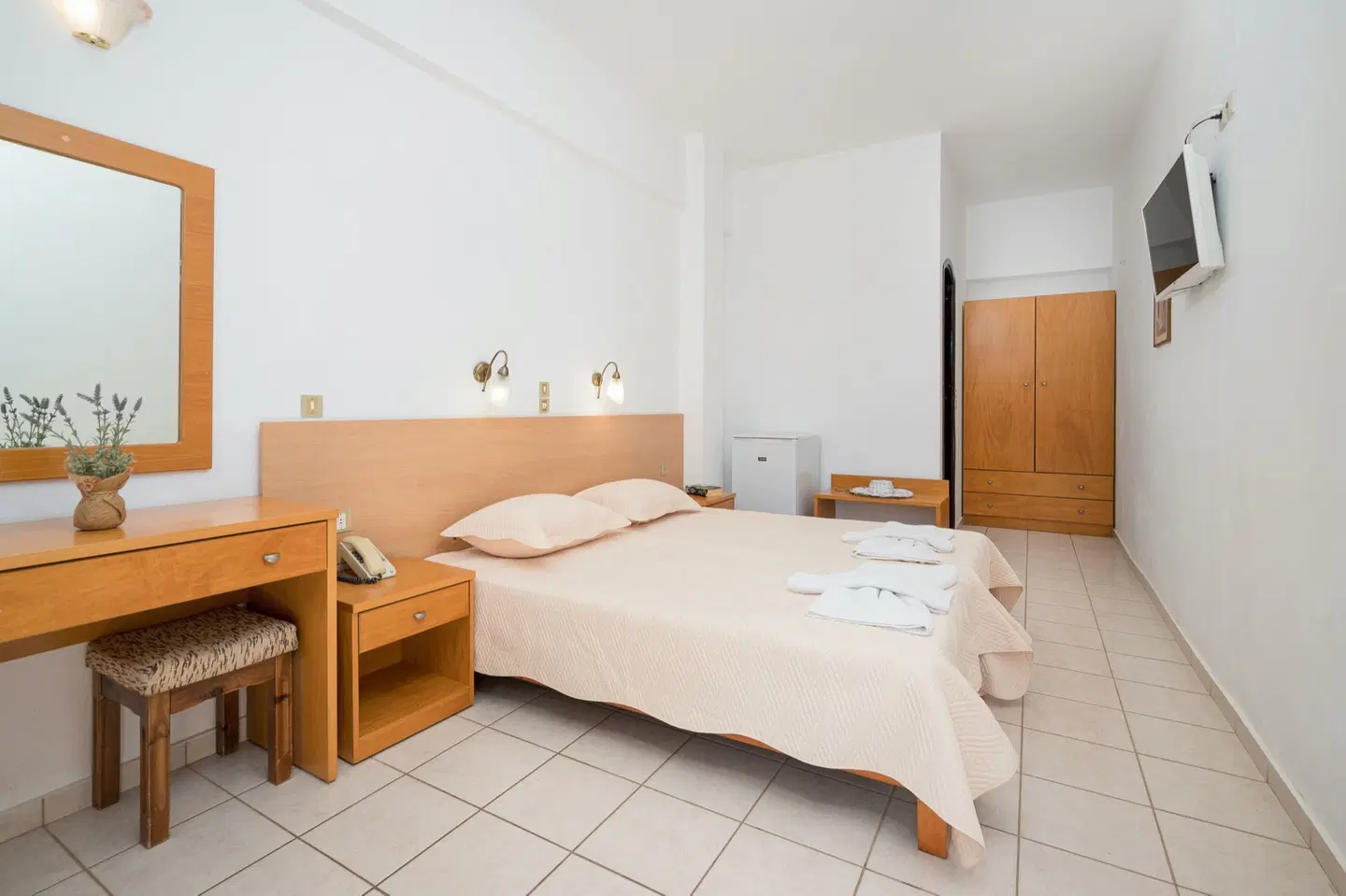 Adonis Hotel ROOM_EXAMPLE