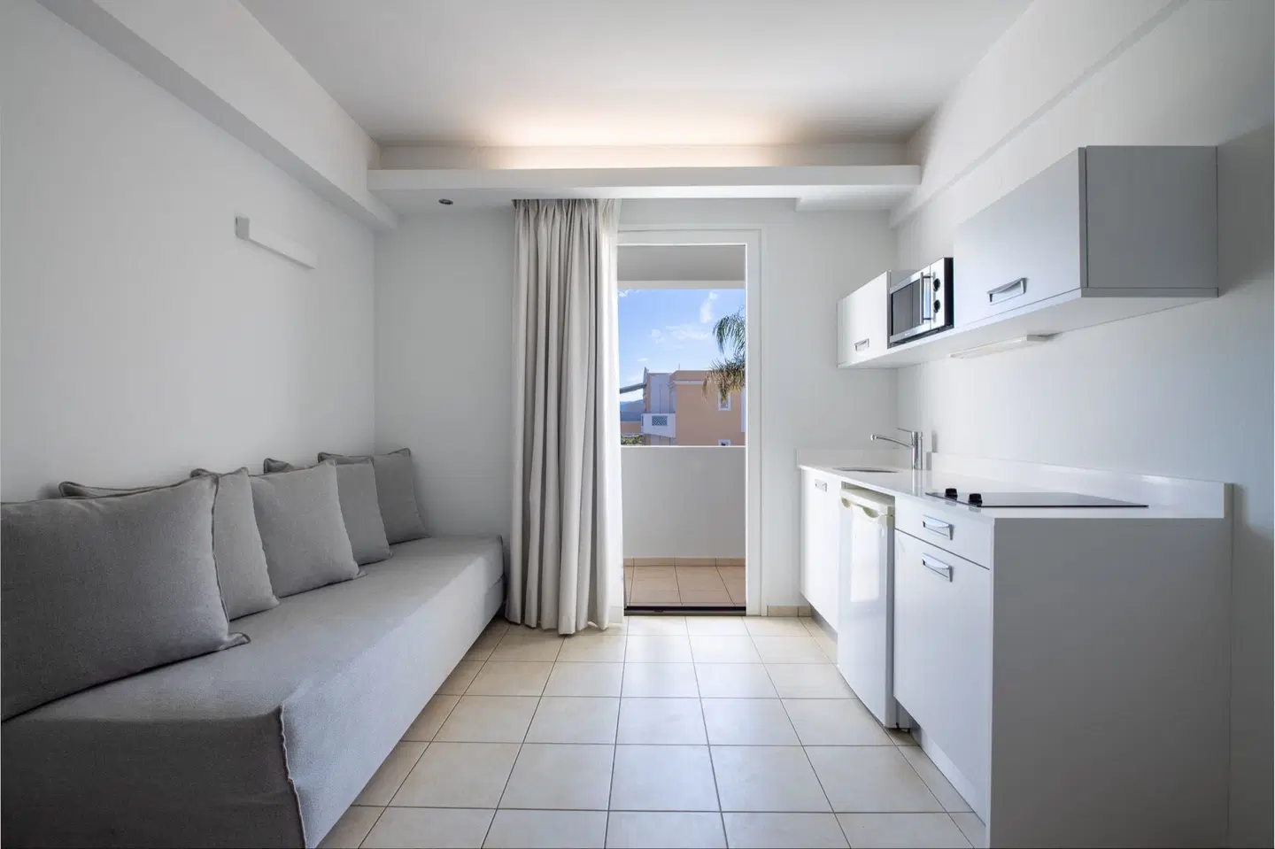 Akrogiali Beach Hotel Apartments ROOM_EXAMPLE