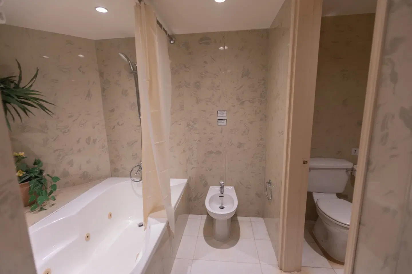 Iliada Beach Badezimmer