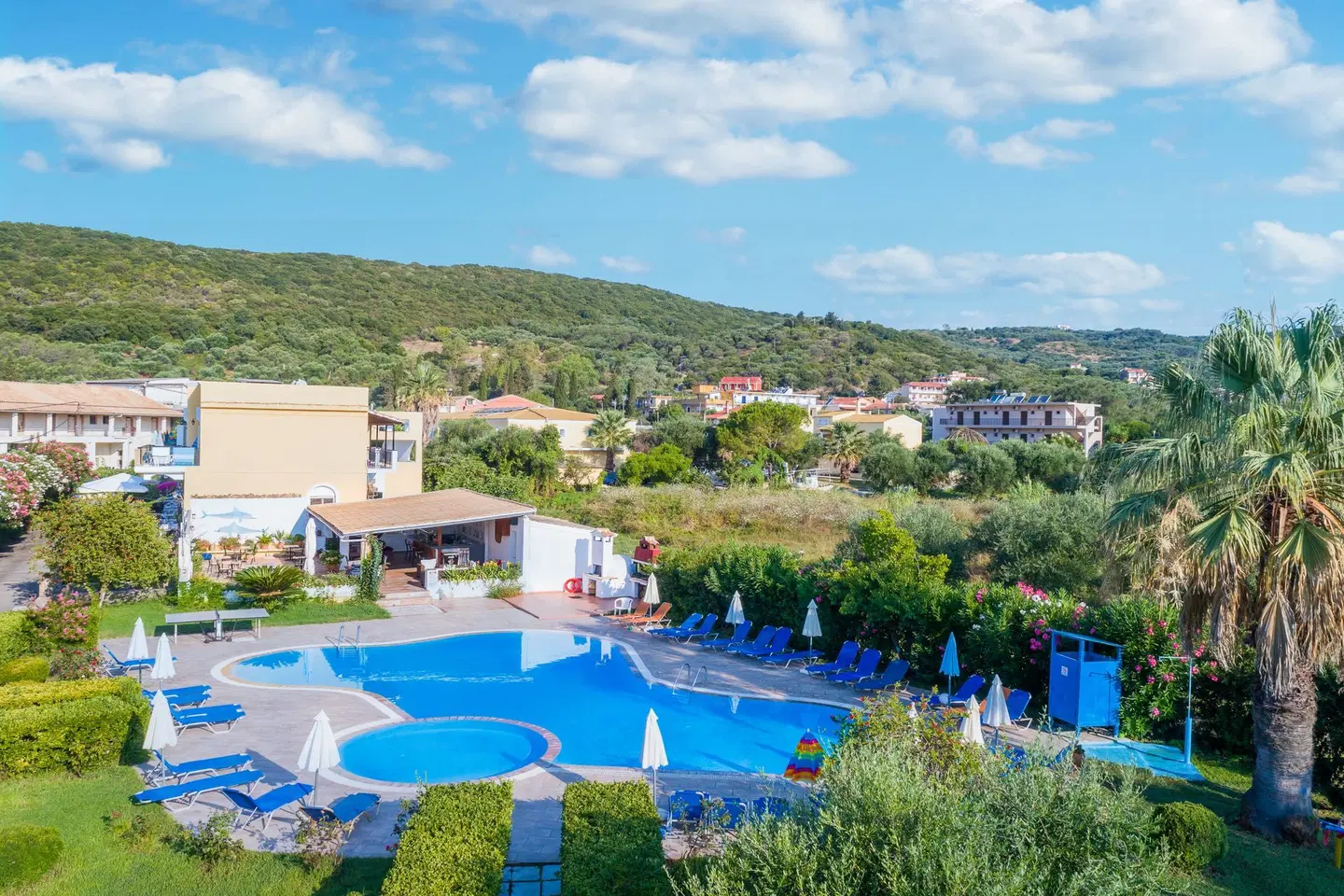 Serena Hotel OUTDOOR_POOL