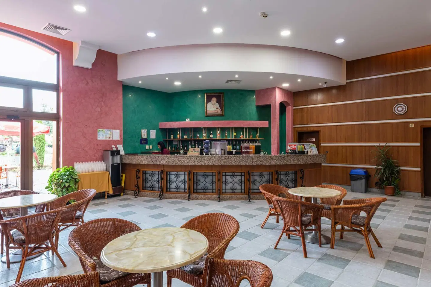 Hrizantema Hotel Bar