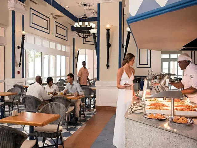 RIU Palace Paradise Island Restaurant