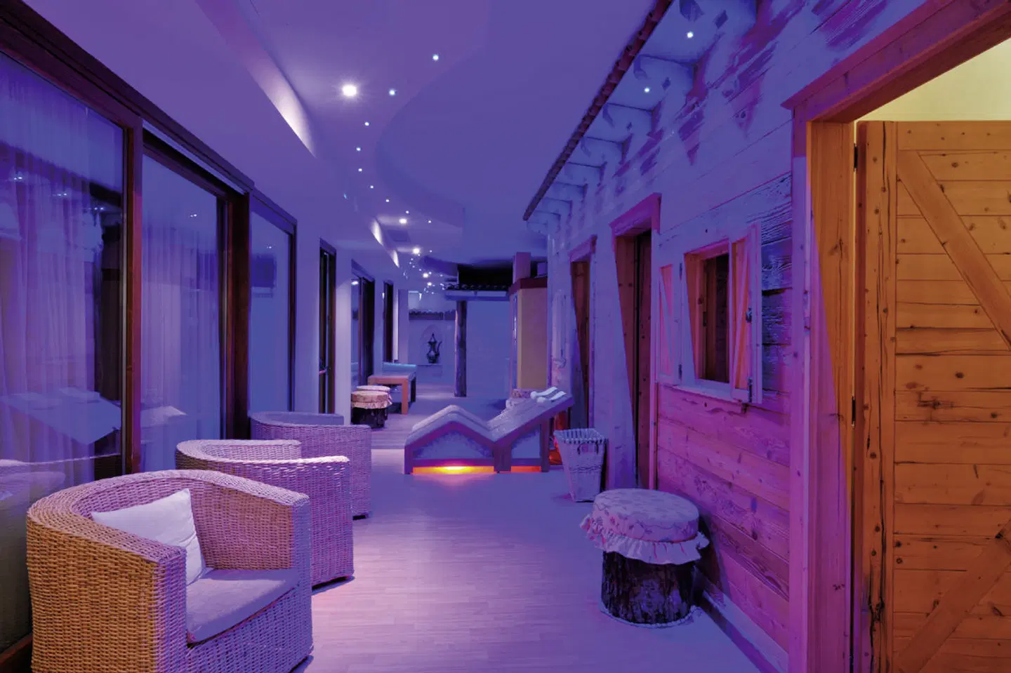 Alexander HEALTH_BEAUTY