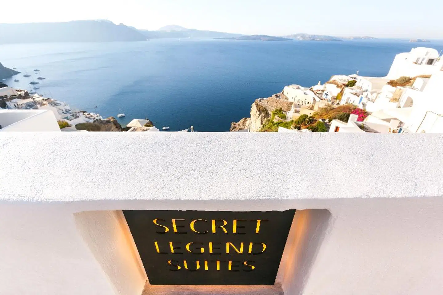 Secret Legend Suites EXTERIOR