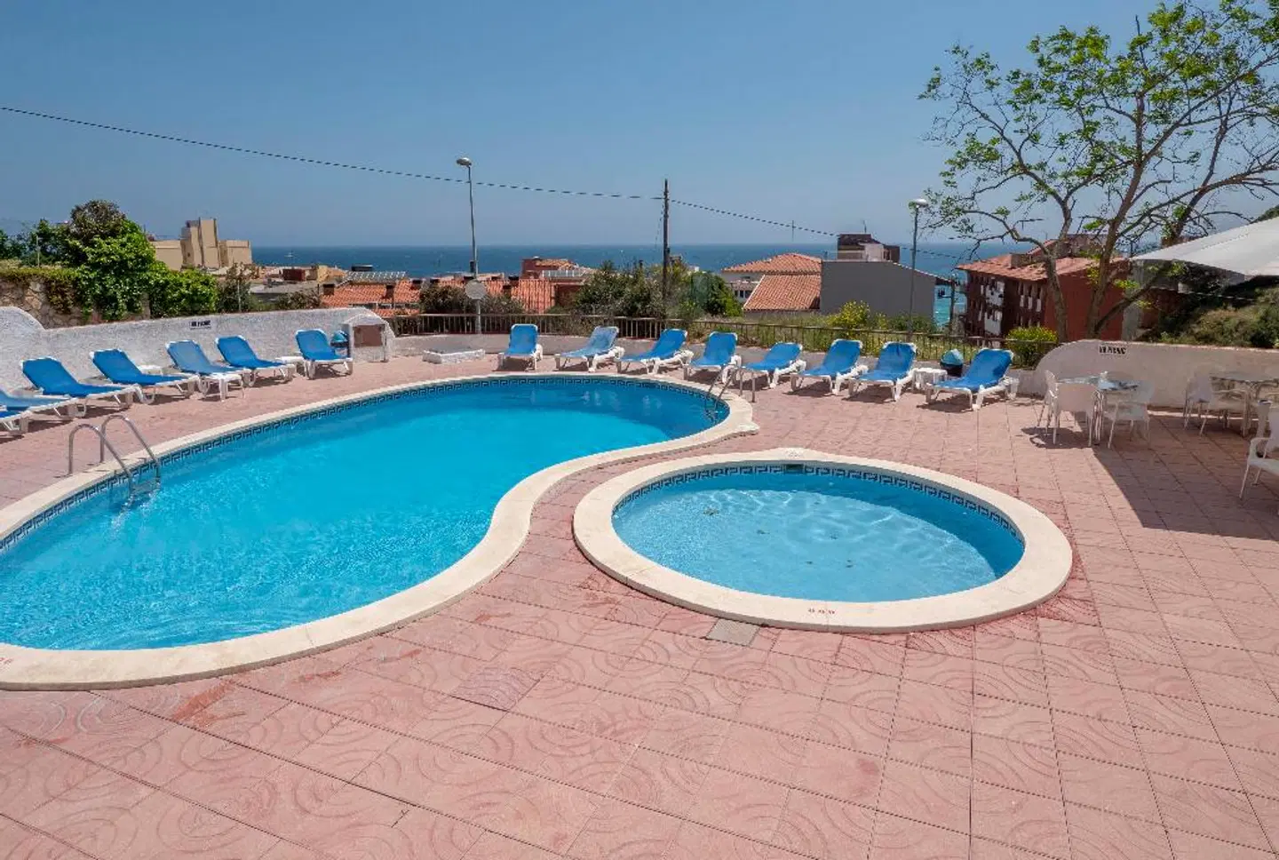 Apartamentos AR Muntanya Mar OUTDOOR_POOL