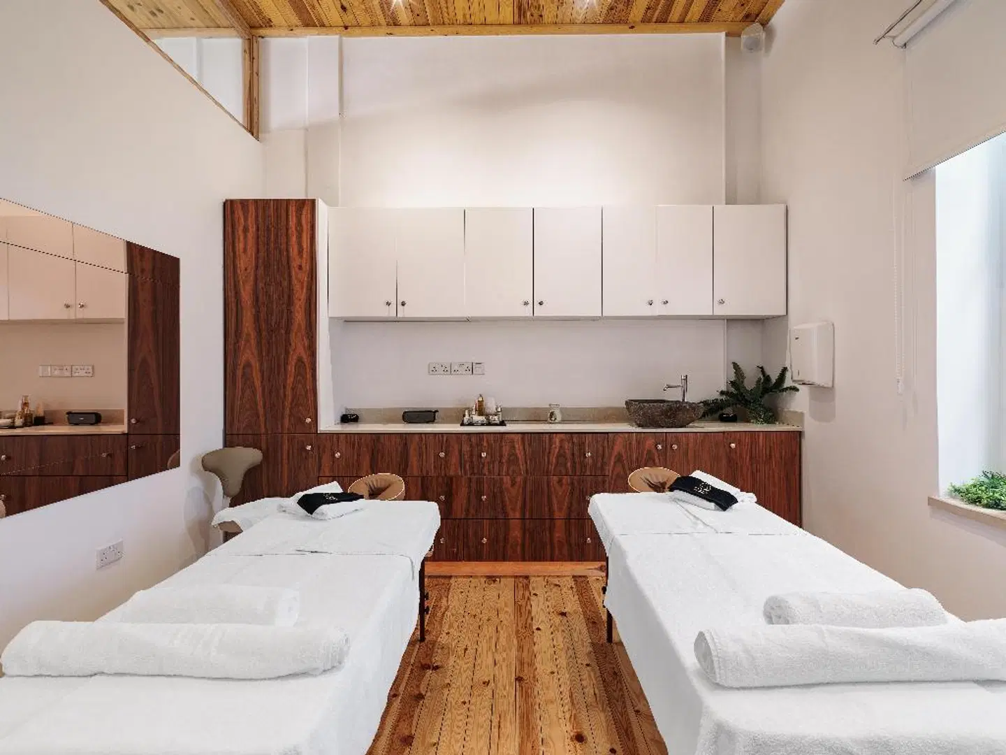 Leonardo Boutique Hotel Larnaca Badezimmer