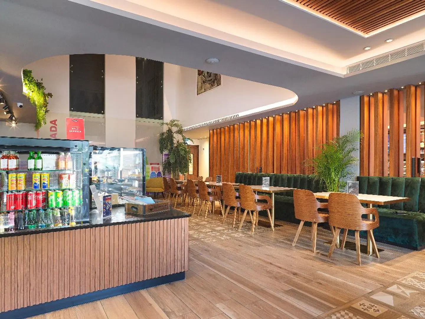 Leonardo Boutique Hotel Larnaca Bar