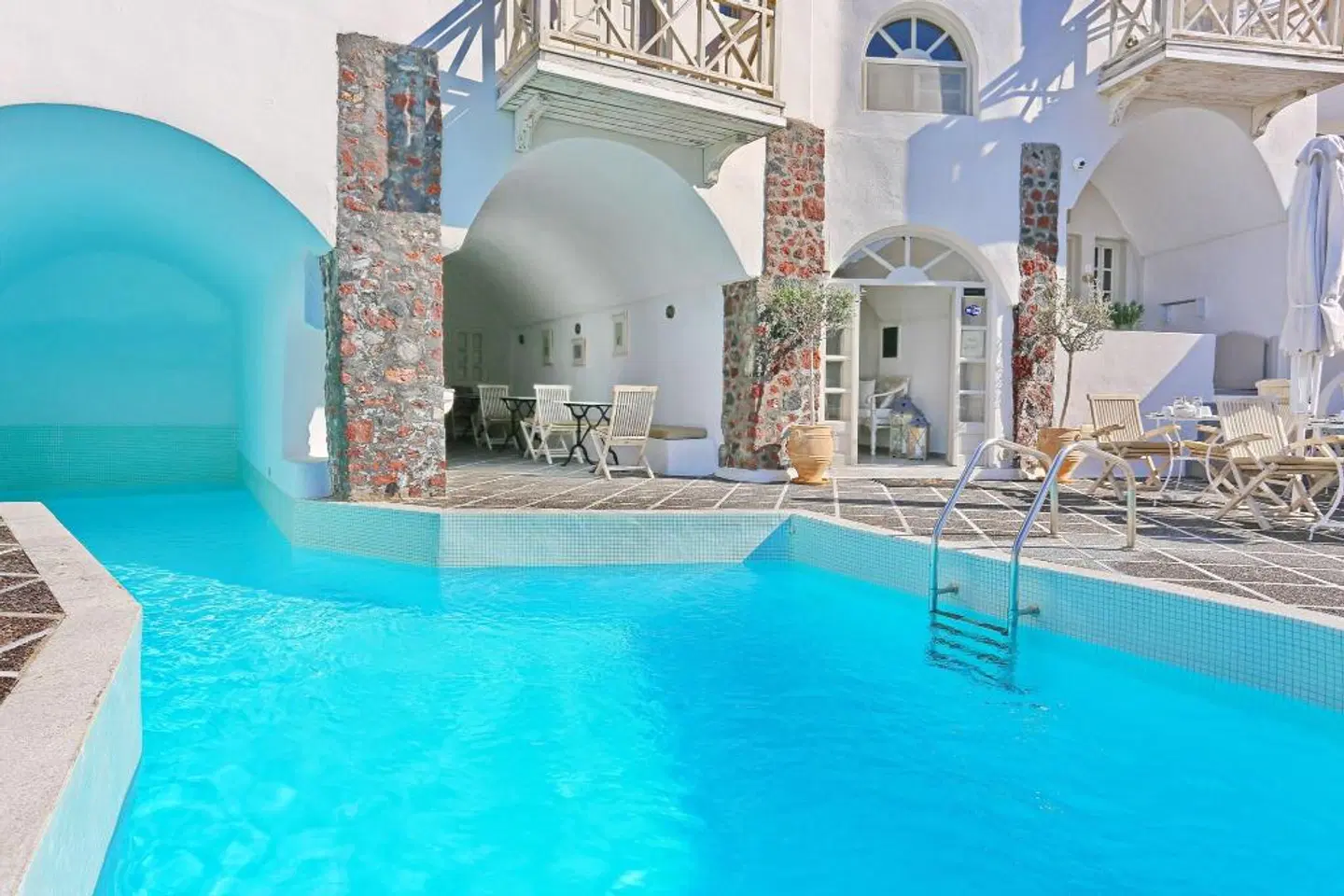 Oia Mare Villas OUTDOOR_POOL