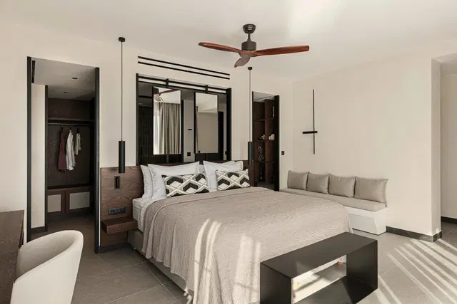 King Jason Zante ROOM_EXAMPLE