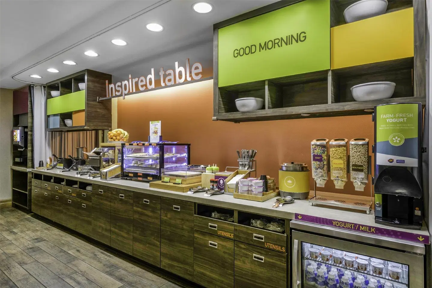 Home2 Suites by Hilton  St. Simons Island Bar