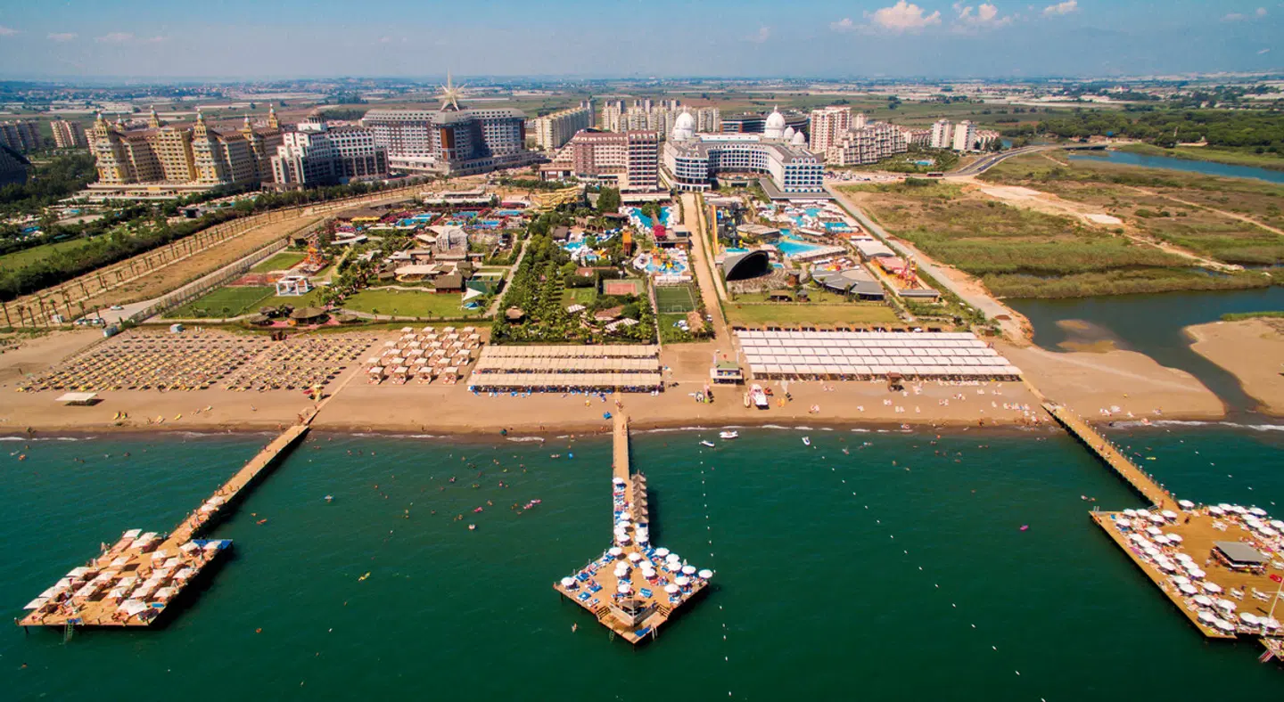 Saturn Palace Resort EXTERIOR