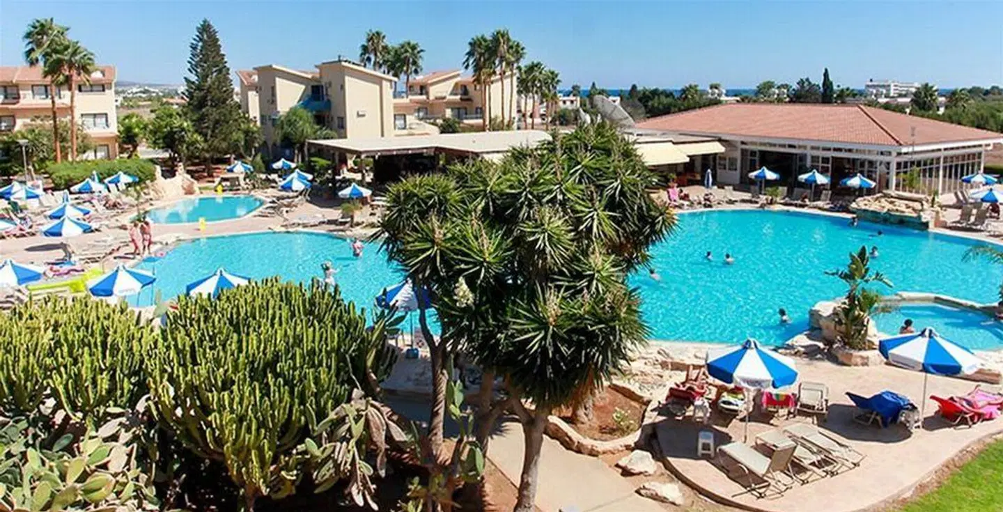 Makronisos Village Club OUTDOOR_POOL