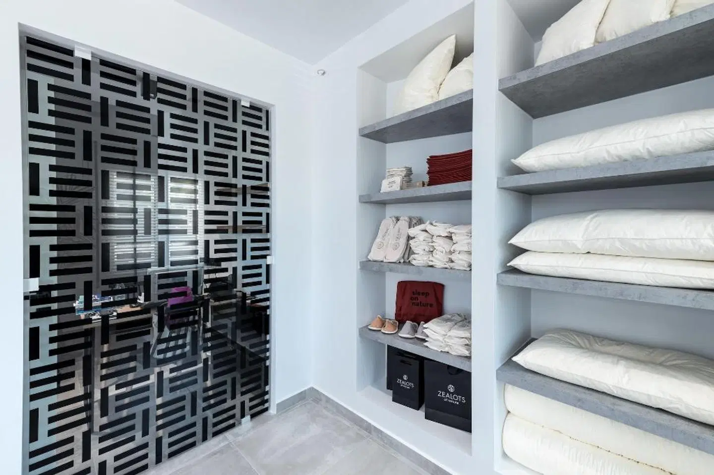 31 Doors Hotel ROOM_EXAMPLE