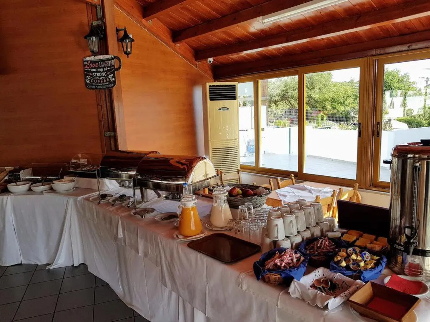 Camari Garden Hotel Apartments Konferenz