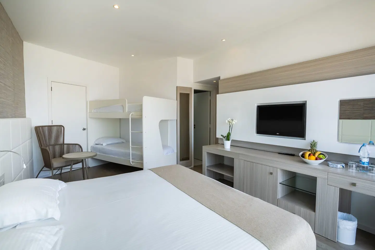 Margadina Lounge Hotel ROOM_EXAMPLE