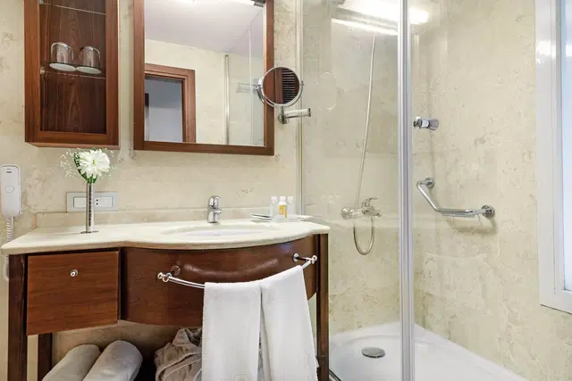 Marti Resort Badezimmer