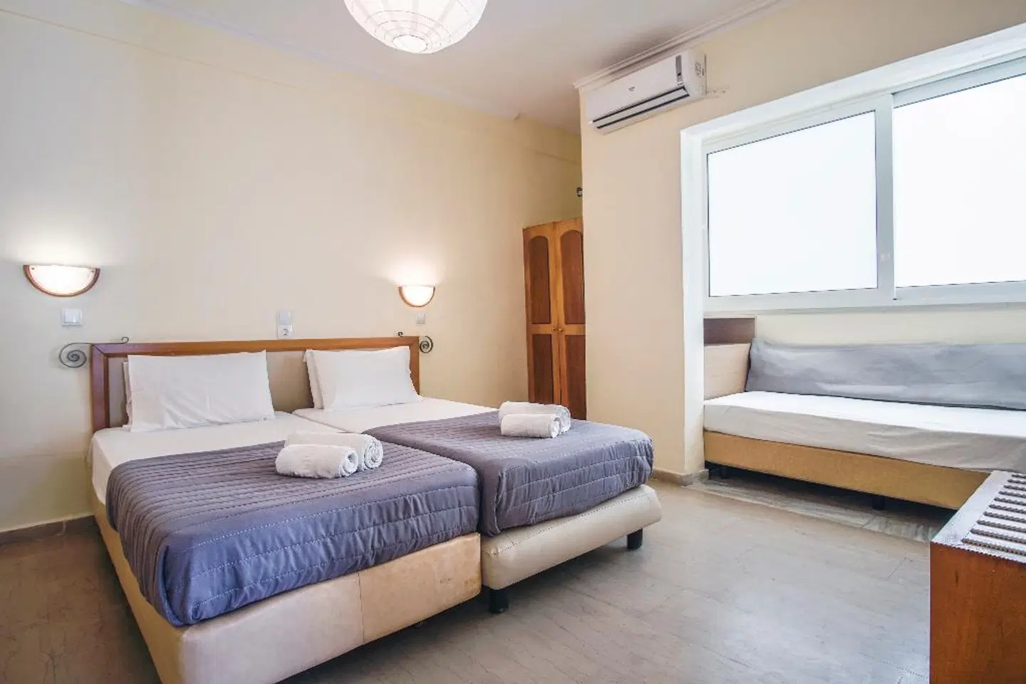 Finata Studios ROOM_EXAMPLE