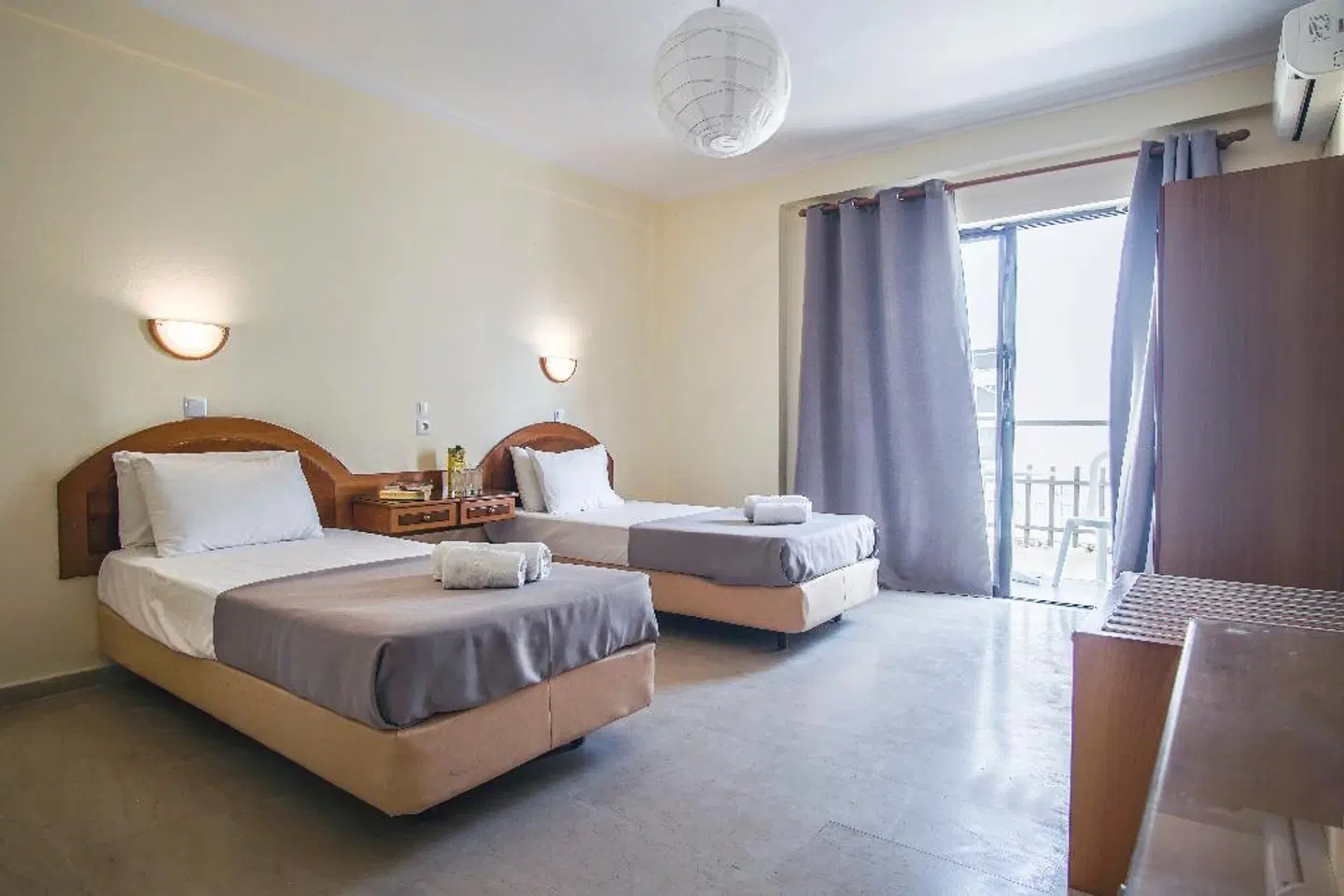 Finata Studios ROOM_EXAMPLE