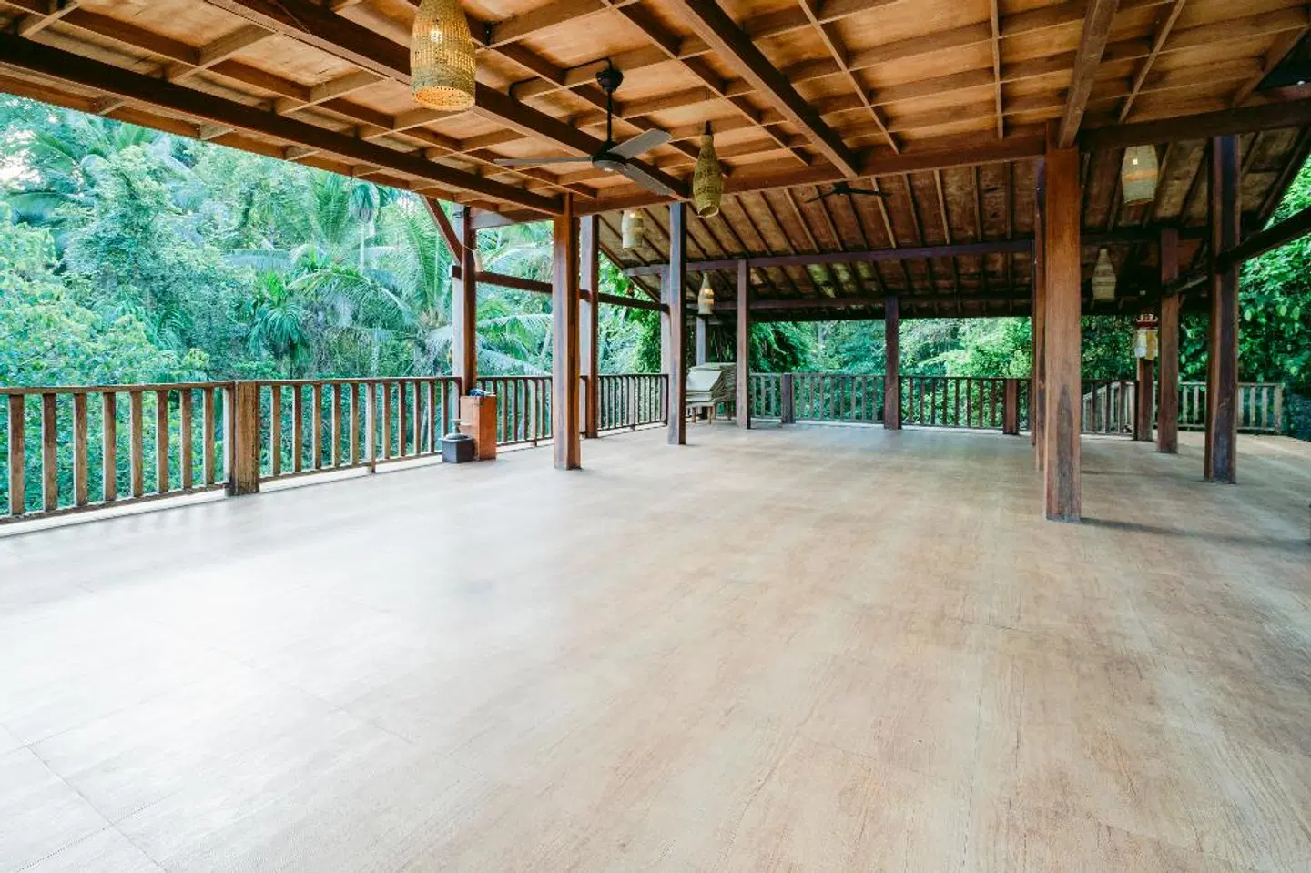 Pertiwi Bisma 1 Terrasse