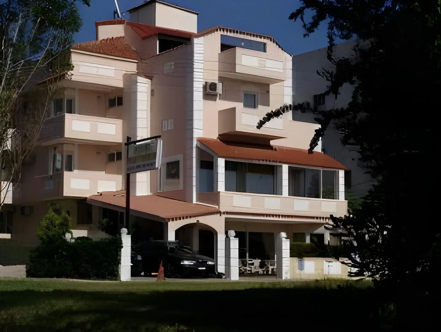 Parthenis Hotel EXTERIOR