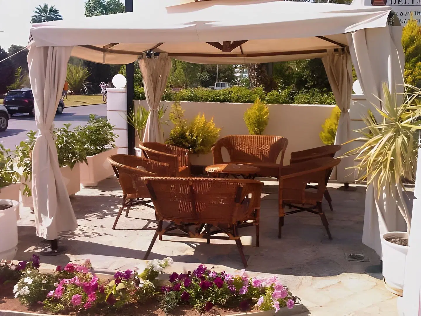 Parthenis Hotel Terrasse