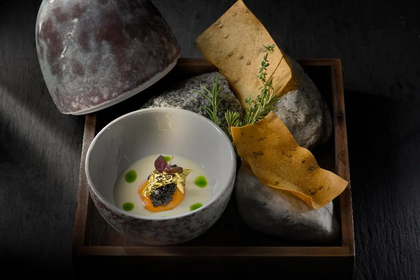 Aeonic Suites & Spa Restaurant