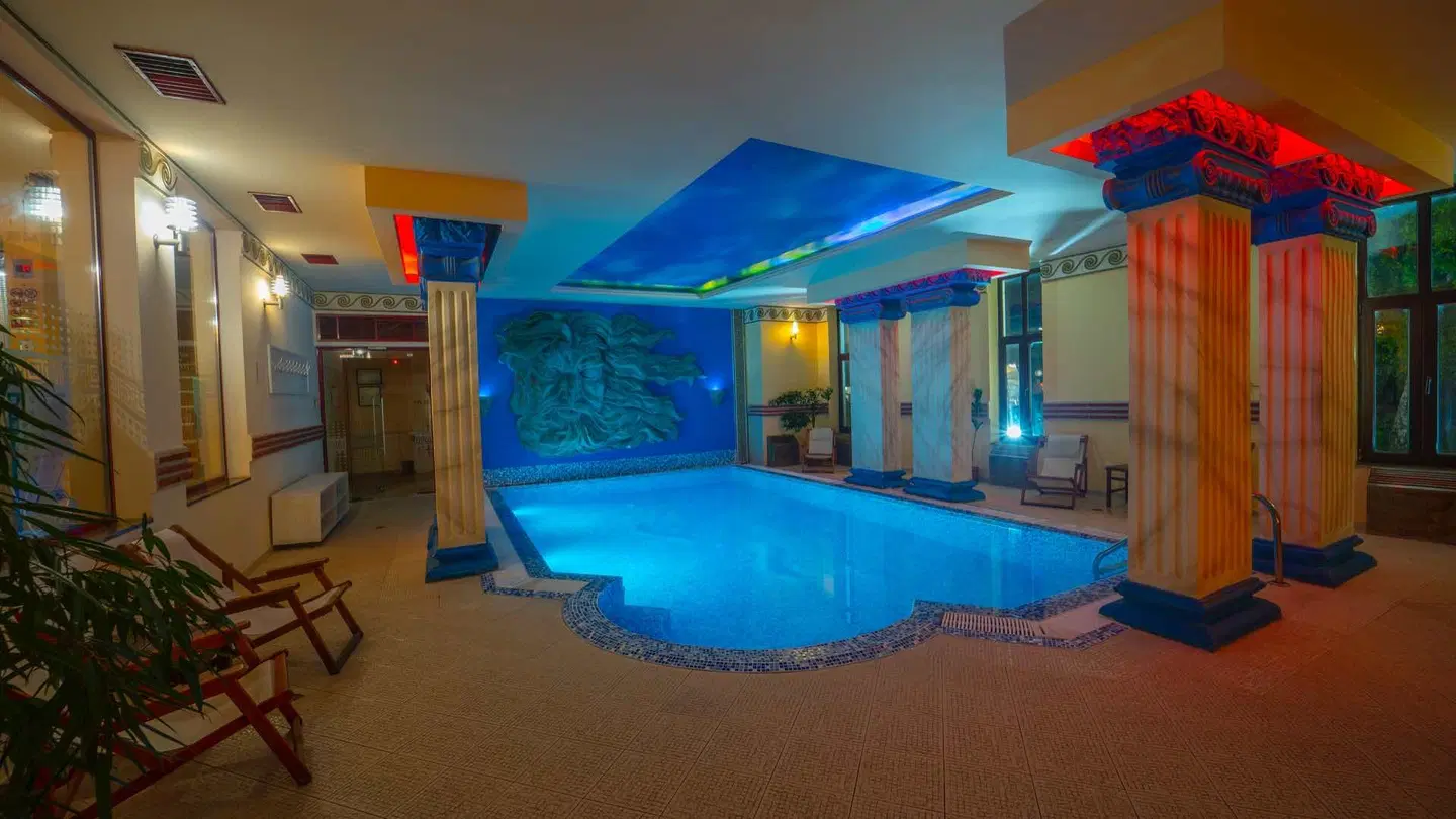 Saint George Hotel & Spa Hallenbad