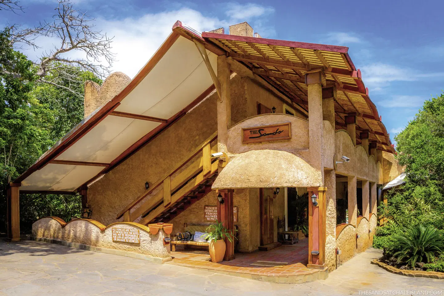 Nomad Beach Resort EXTERIOR