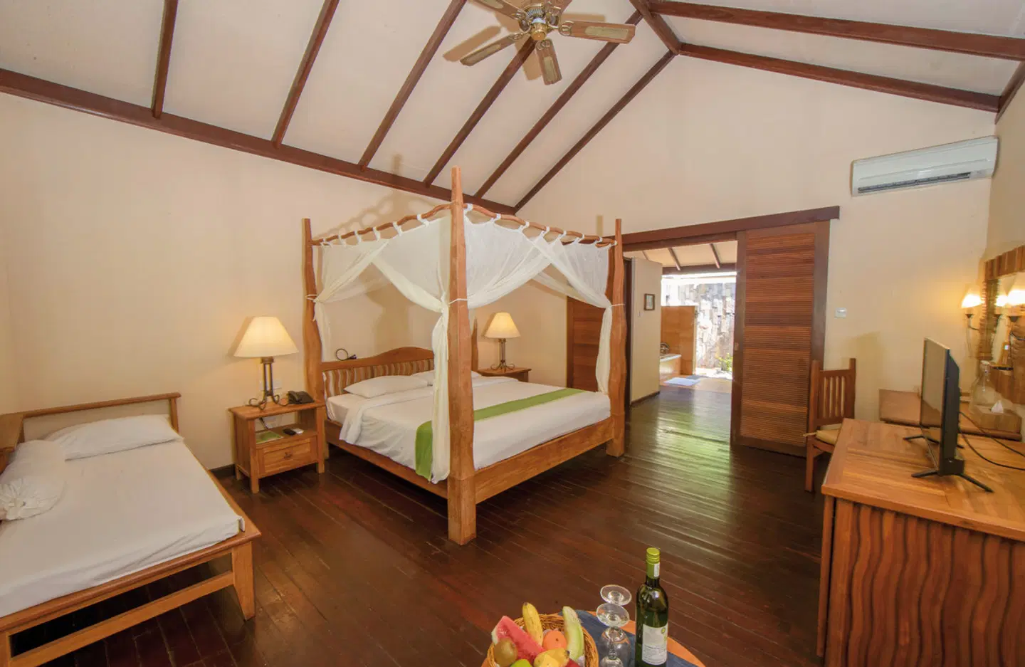Filitheyo Island Resort ROOM_EXAMPLE