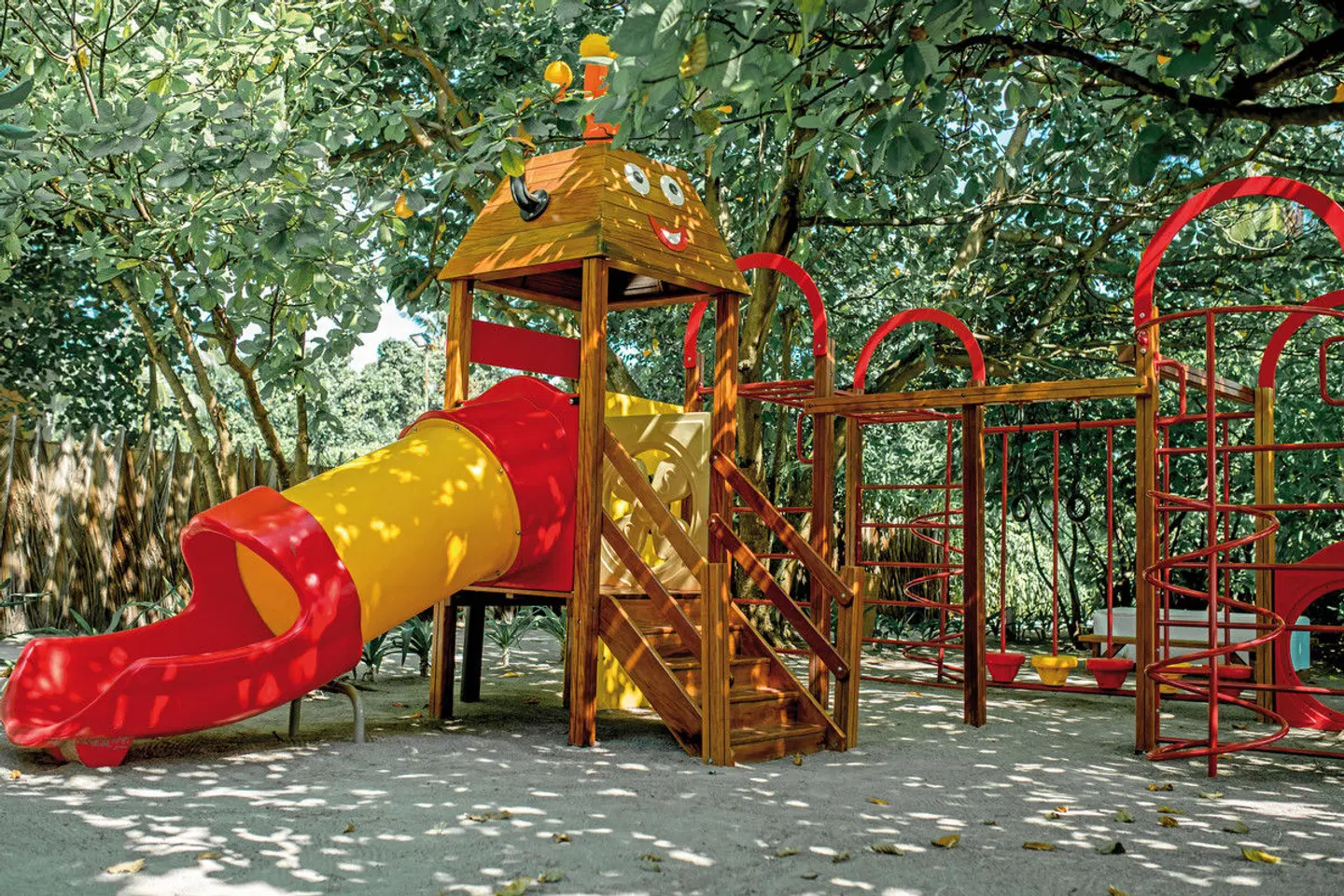 Kudafushi Resort & Spa SPORTS_AND_LEISURE