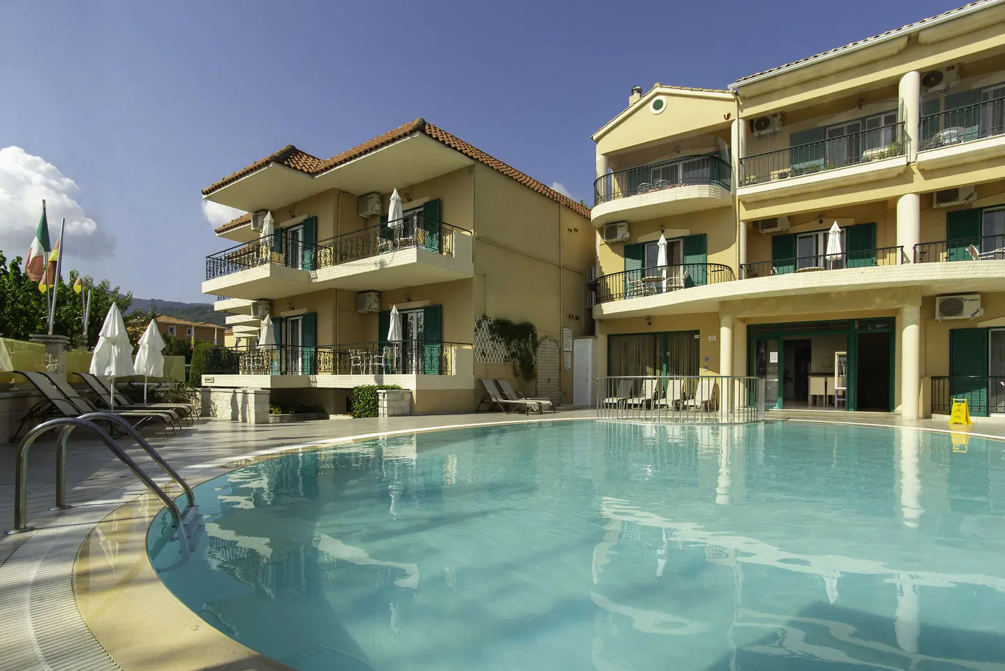 Konstantinos Hotel & Apartments 2 OUTDOOR_POOL