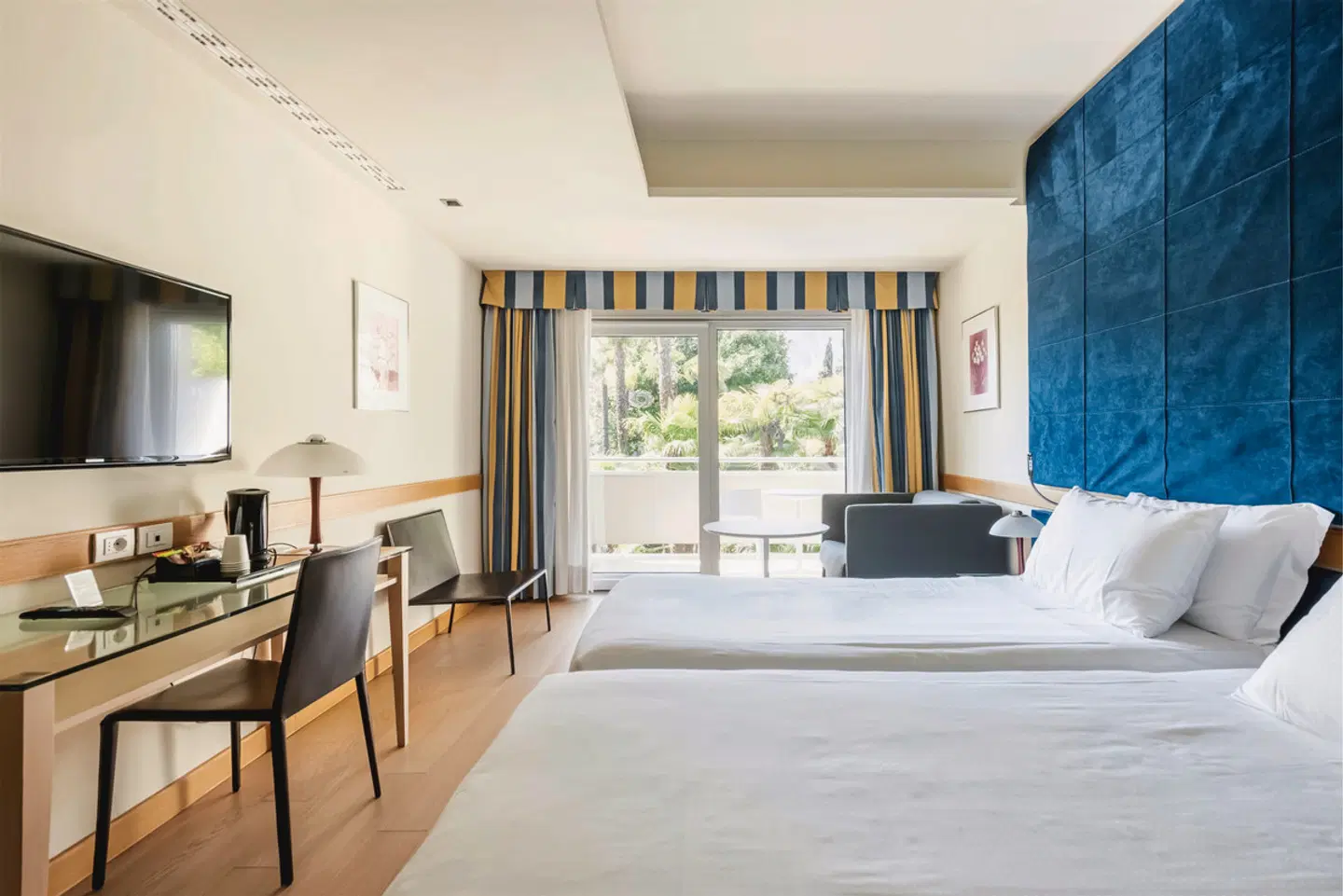 Du Lac et Du Parc Grand Resort ROOM_EXAMPLE