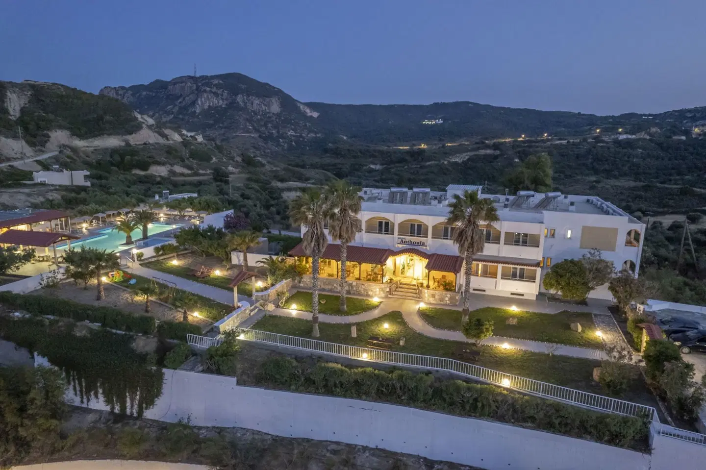 Anthoula Hotel EXTERIOR