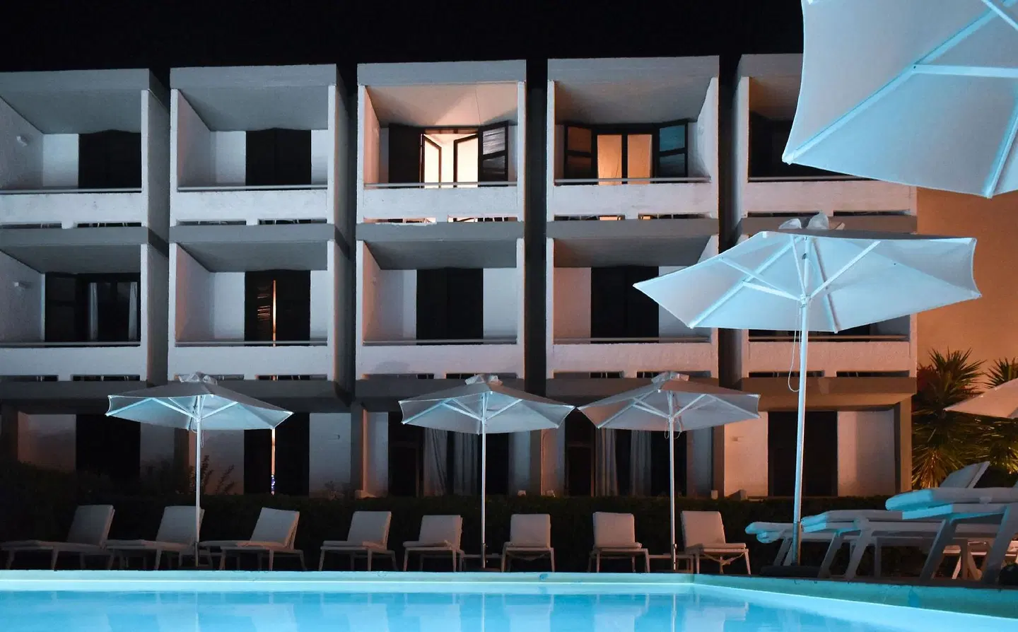 Apollo Resort OUTDOOR_POOL