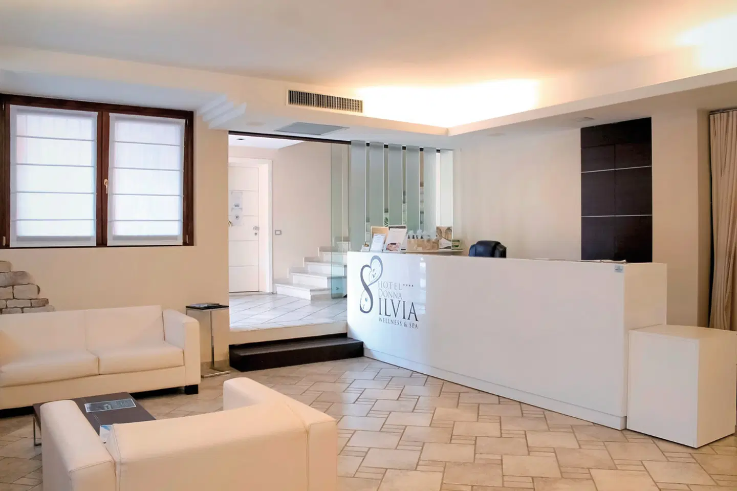 Donna Silvia HEALTH_BEAUTY