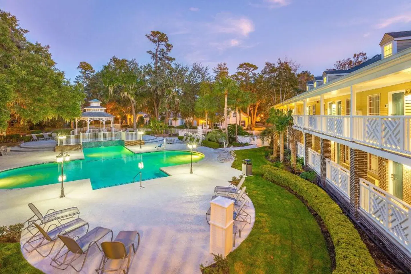 Best Western Plus St. Simons OUTDOOR_POOL