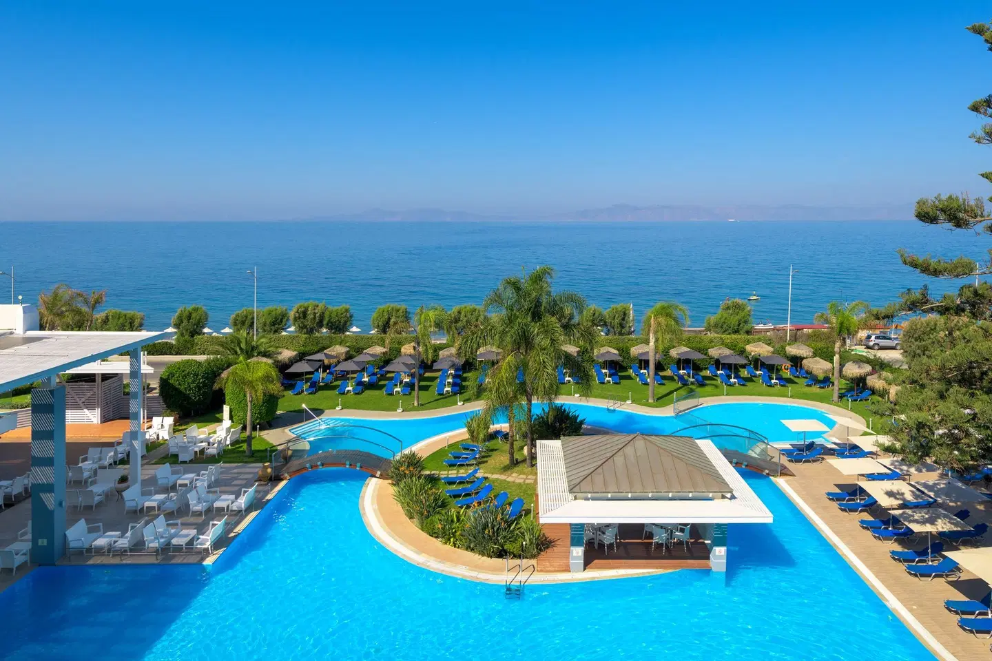 Oceanis Beach Hotel OUTDOOR_POOL