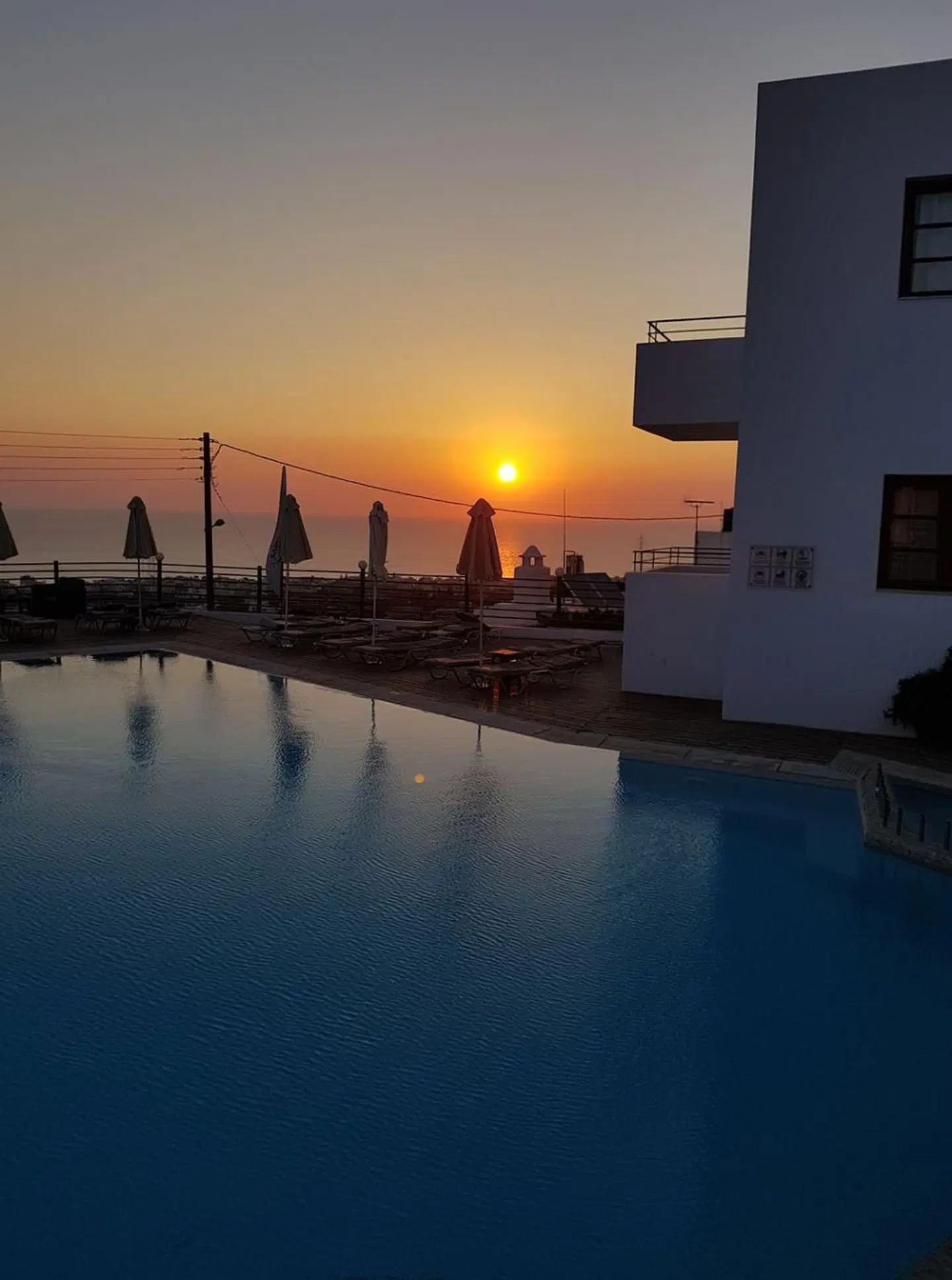 Amazones Village Suites OUTDOOR_POOL