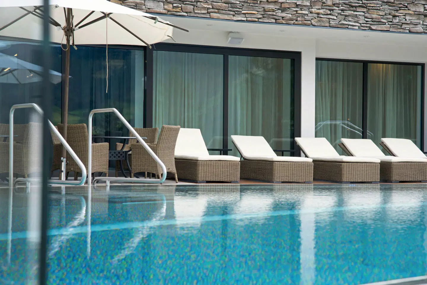 Hotel Goldried OUTDOOR_POOL