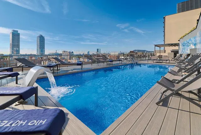 H10 Marina Barcelona OUTDOOR_POOL