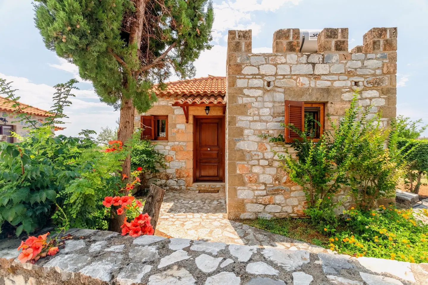 Maniatiko Village EXTERIOR