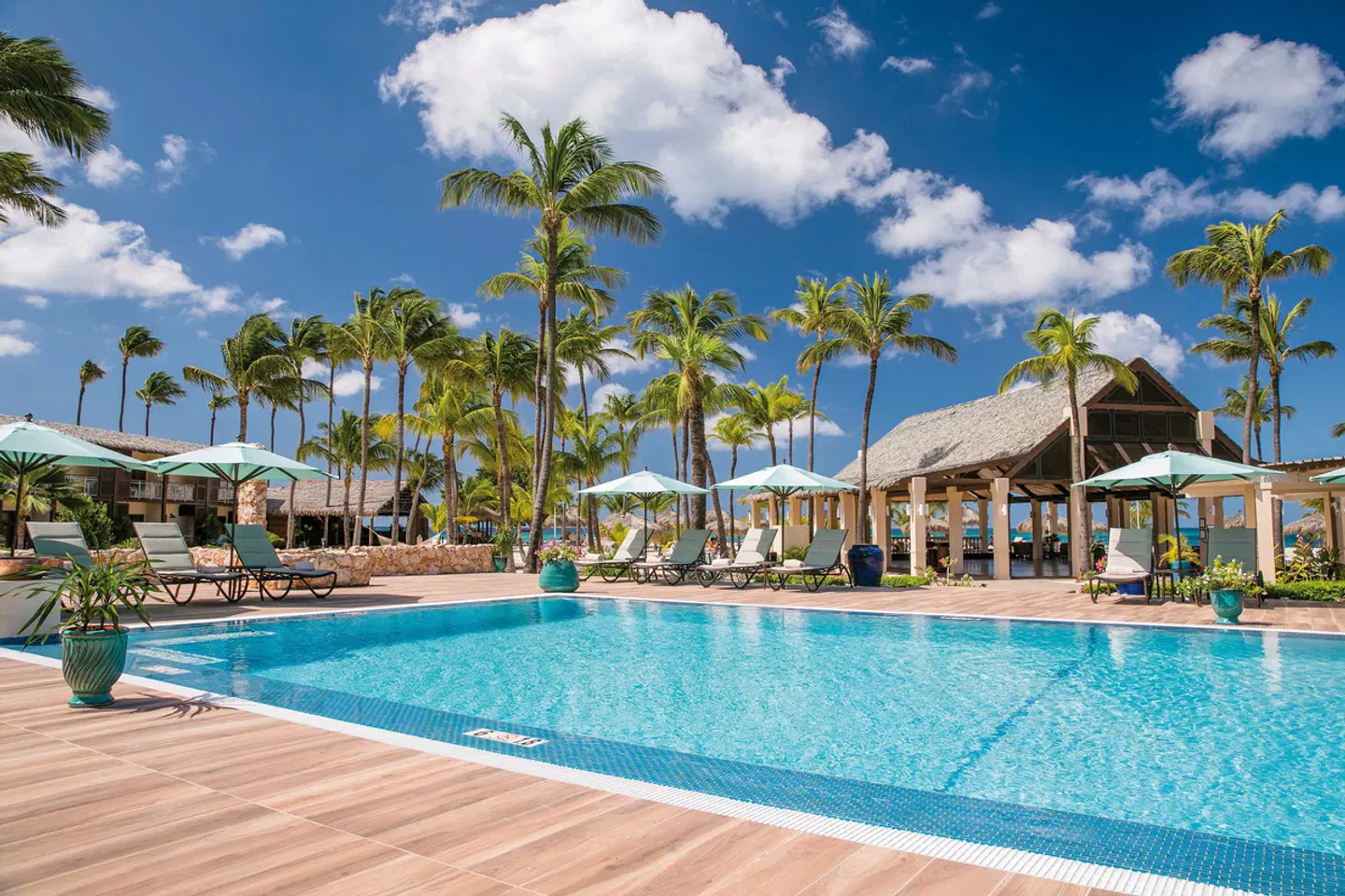 Manchebo Beach Resort and Spa OUTDOOR_POOL